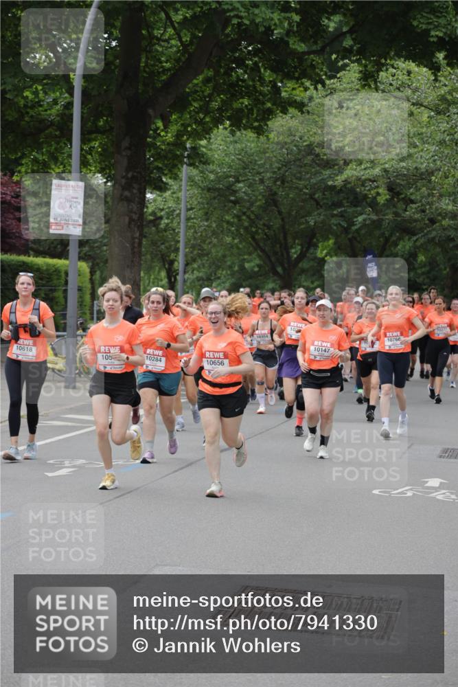 15.06.2025 - REWE Women's Run Jannik Wohlers http://msf.ph/oto/7941330 15.06.2025 08:28:17 Laufen 10147, 10618, 105, 10284, 10656 meine-sportfotos.de