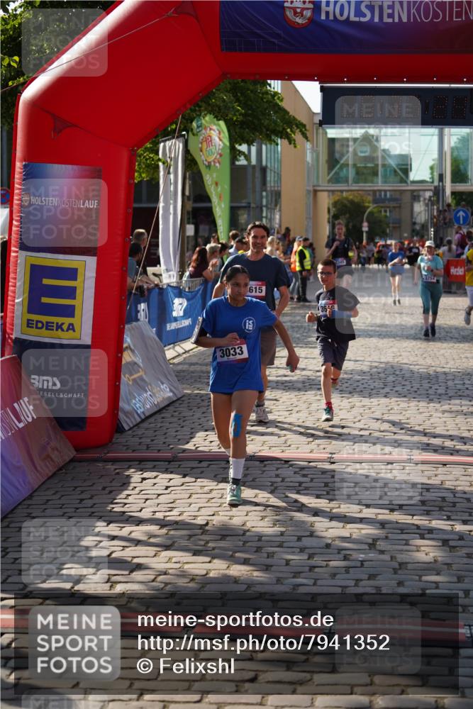 13.06.2025 - Holstenköstenlauf Felixshl http://msf.ph/oto/7941352 13.06.2025 18:07:25 Laufen 2345, 2948, 2993, 3033, 3615, 3616, 3754 meine-sportfotos.de