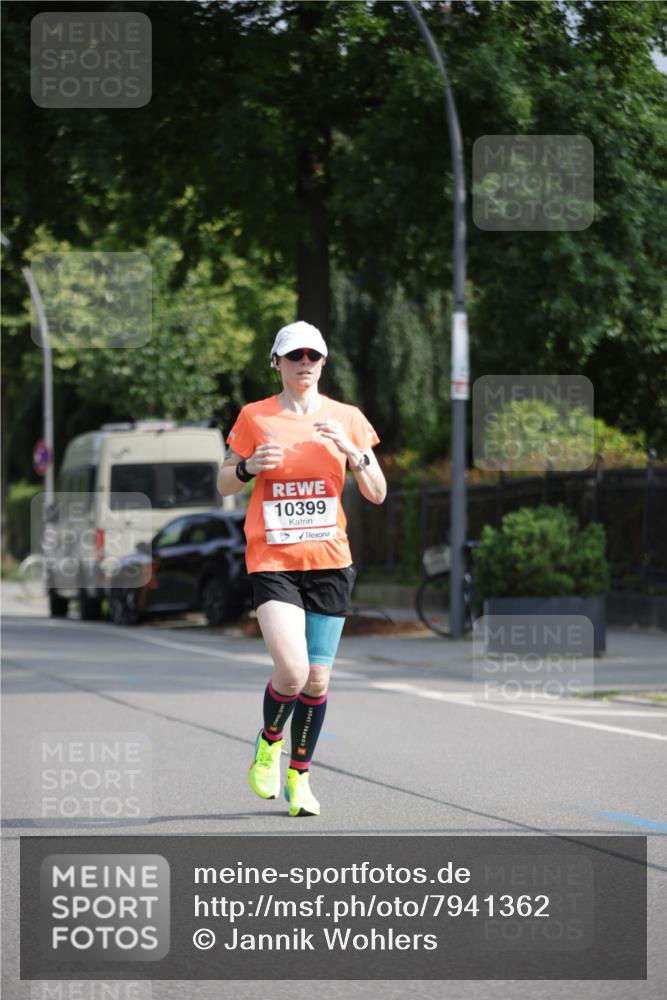 15.06.2025 - REWE Women's Run Jannik Wohlers http://msf.ph/oto/7941362 15.06.2025 08:46:05 Laufen 10399 meine-sportfotos.de