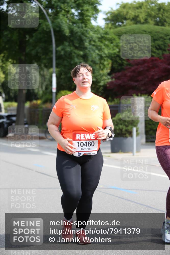 15.06.2025 - REWE Women's Run Jannik Wohlers http://msf.ph/oto/7941379 15.06.2025 09:58:59 Laufen 10480 meine-sportfotos.de