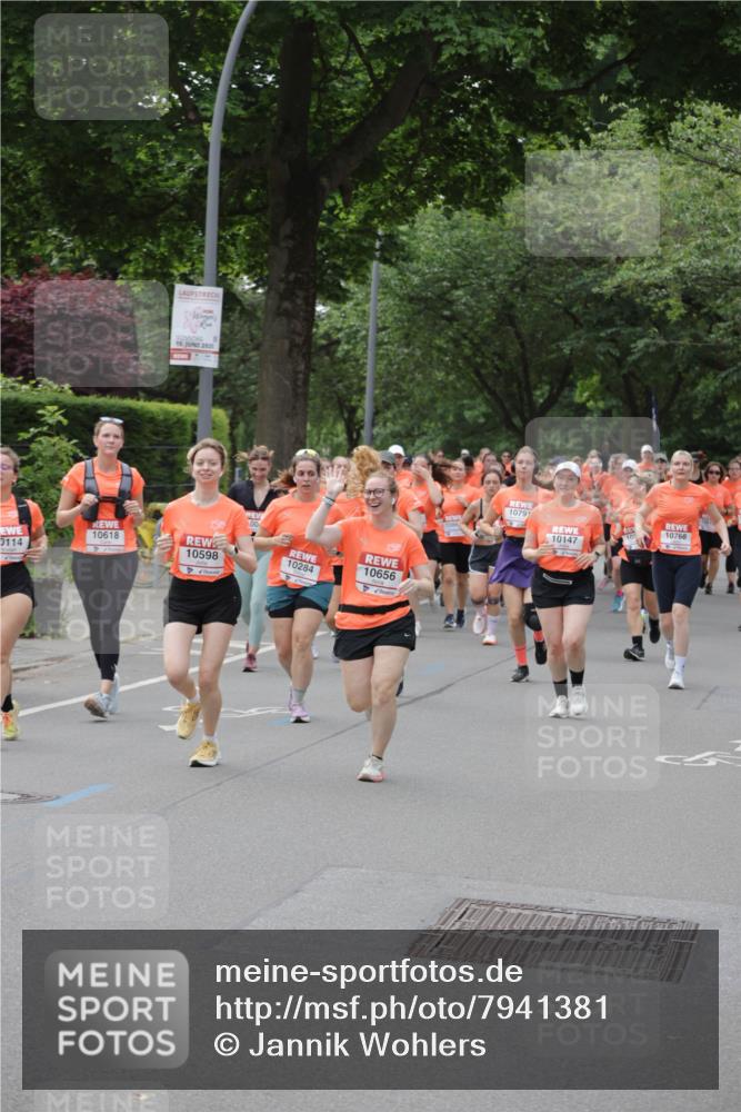 15.06.2025 - REWE Women's Run Jannik Wohlers http://msf.ph/oto/7941381 15.06.2025 08:28:18 Laufen 15, 2025, 00, 10618, 10598, 10284, 10656, 0114, 10791, 10768, 10147 meine-sportfotos.de