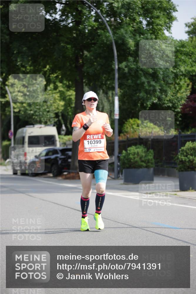15.06.2025 - REWE Women's Run Jannik Wohlers http://msf.ph/oto/7941391 15.06.2025 08:46:06 Laufen 10399 meine-sportfotos.de