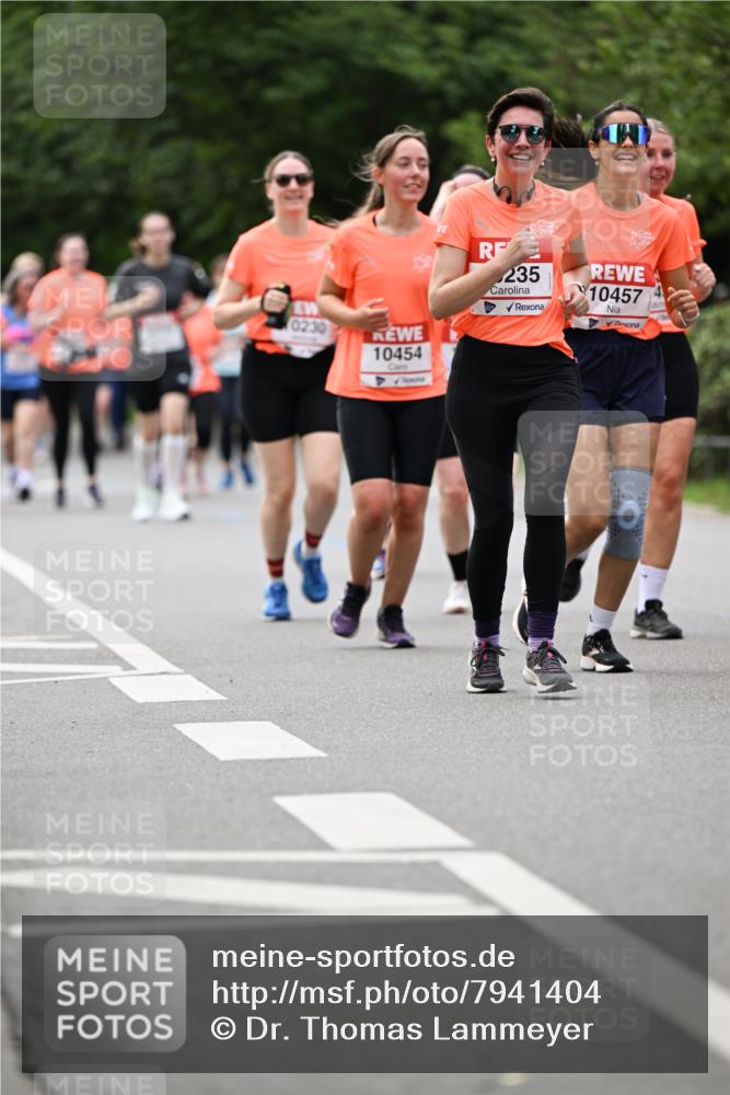 15.06.2025 - REWE Women's Run Dr. Thomas Lammeyer http://msf.ph/oto/7941404 15.06.2025 09:21:17 Laufen 02, 3, 10454, 235, 10457 meine-sportfotos.de