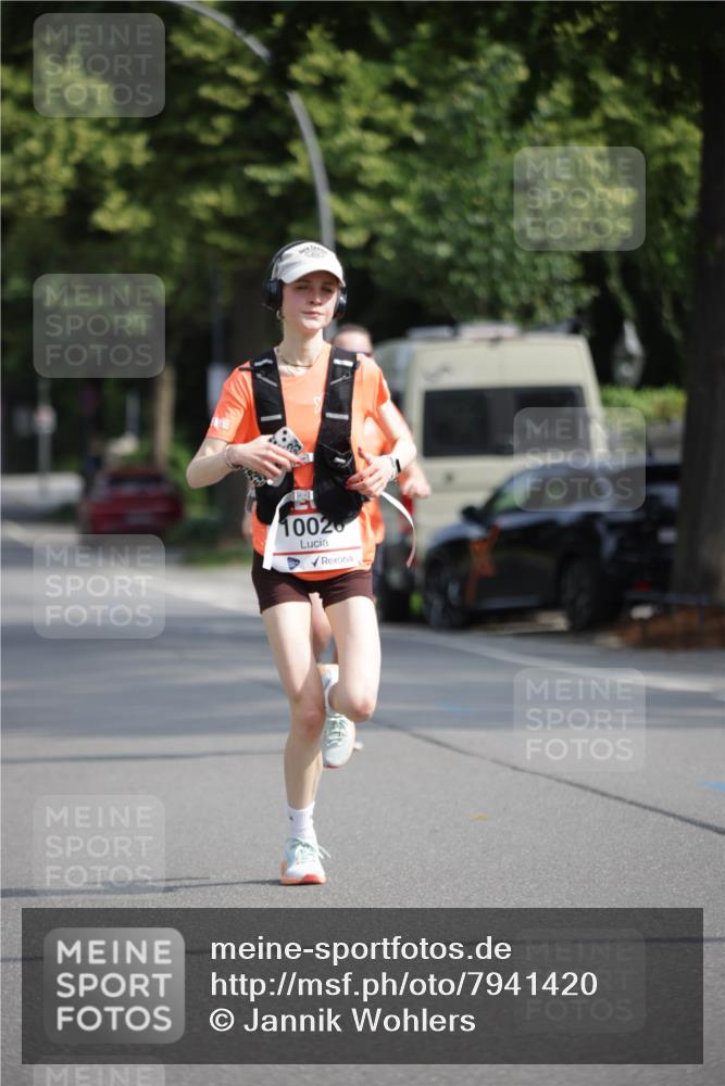 15.06.2025 - REWE Women's Run Jannik Wohlers http://msf.ph/oto/7941420 15.06.2025 08:46:07 Laufen 10020 meine-sportfotos.de