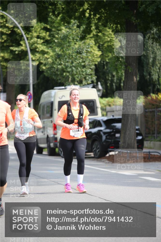 15.06.2025 - REWE Women's Run Jannik Wohlers http://msf.ph/oto/7941432 15.06.2025 09:59:02 Laufen 10842 meine-sportfotos.de