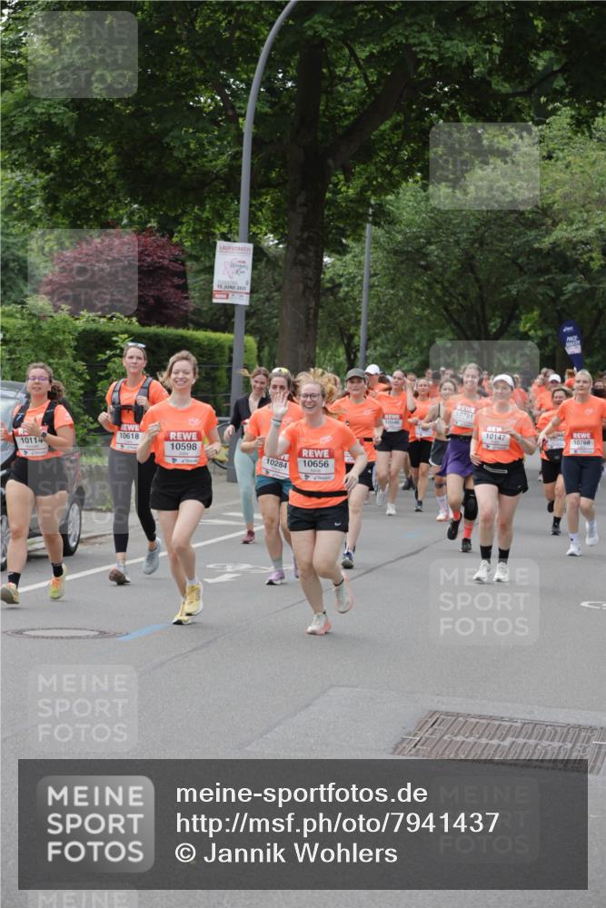 15.06.2025 - REWE Women's Run Jannik Wohlers http://msf.ph/oto/7941437 15.06.2025 08:28:18 Laufen 10618, 10114, 10598, 15, 2025, 10284, 10656, 10046, 10791, 10147, 10768 meine-sportfotos.de