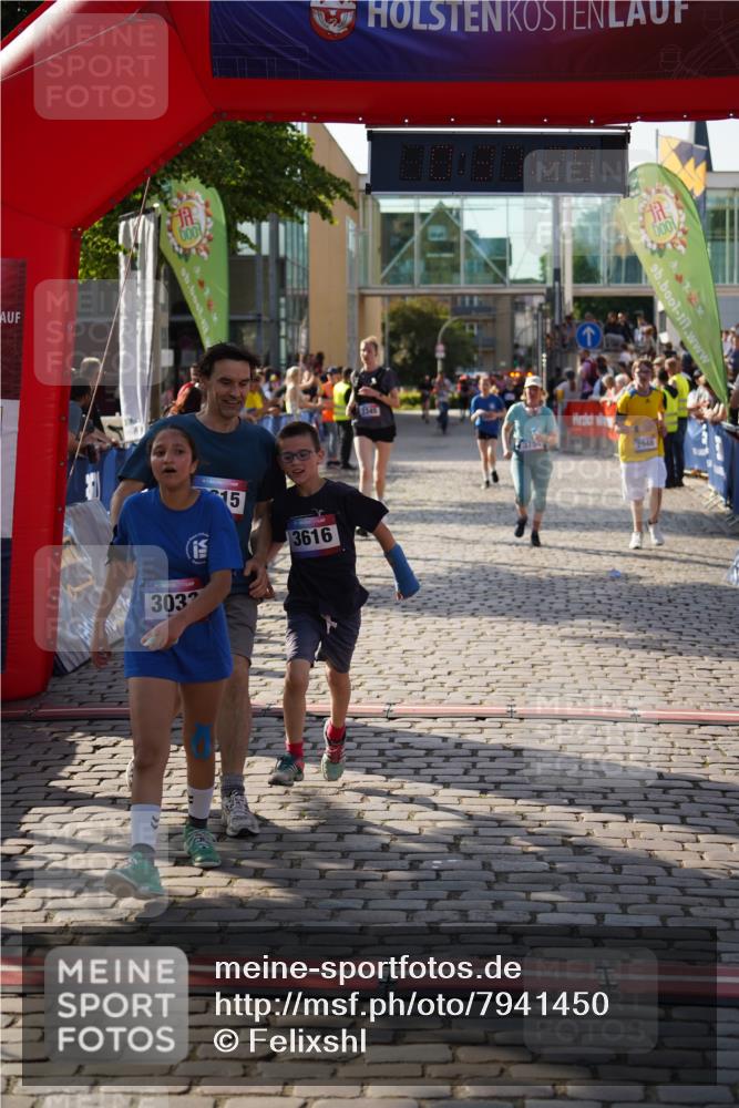 13.06.2025 - Holstenköstenlauf Felixshl http://msf.ph/oto/7941450 13.06.2025 18:07:26 Laufen 2345, 2948, 2993, 3033, 3615, 3616, 3754 meine-sportfotos.de