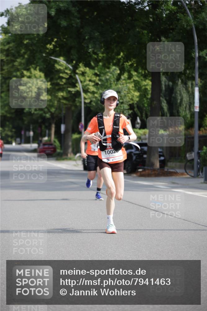 15.06.2025 - REWE Women's Run Jannik Wohlers http://msf.ph/oto/7941463 15.06.2025 08:46:08 Laufen 18 meine-sportfotos.de