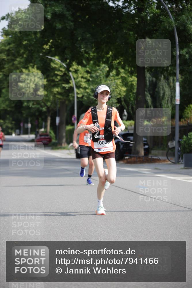 15.06.2025 - REWE Women's Run Jannik Wohlers http://msf.ph/oto/7941466 15.06.2025 08:46:08 Laufen 1002 meine-sportfotos.de