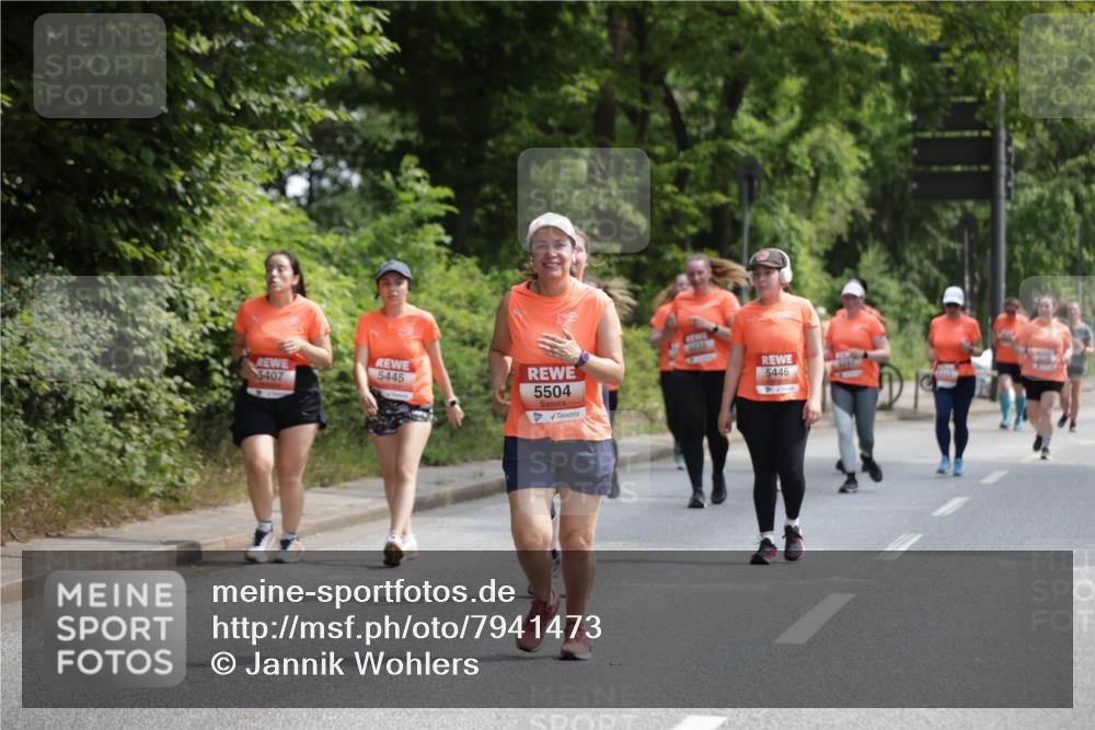 15.06.2025 - REWE Women's Run Jannik Wohlers http://msf.ph/oto/7941473 15.06.2025 10:15:25 Laufen 1235, 5407, 5445, 5446, 5504 meine-sportfotos.de