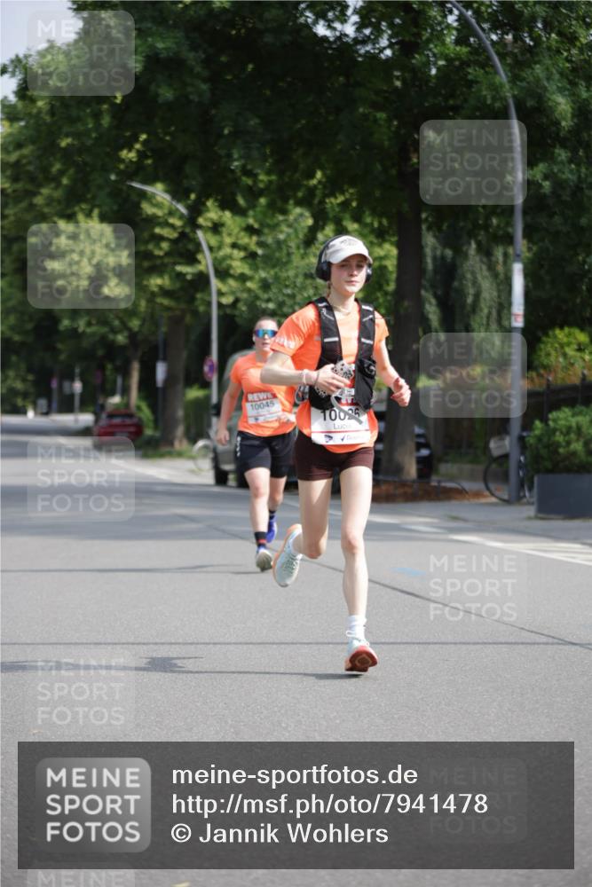 15.06.2025 - REWE Women's Run Jannik Wohlers http://msf.ph/oto/7941478 15.06.2025 08:46:08 Laufen 10026 meine-sportfotos.de