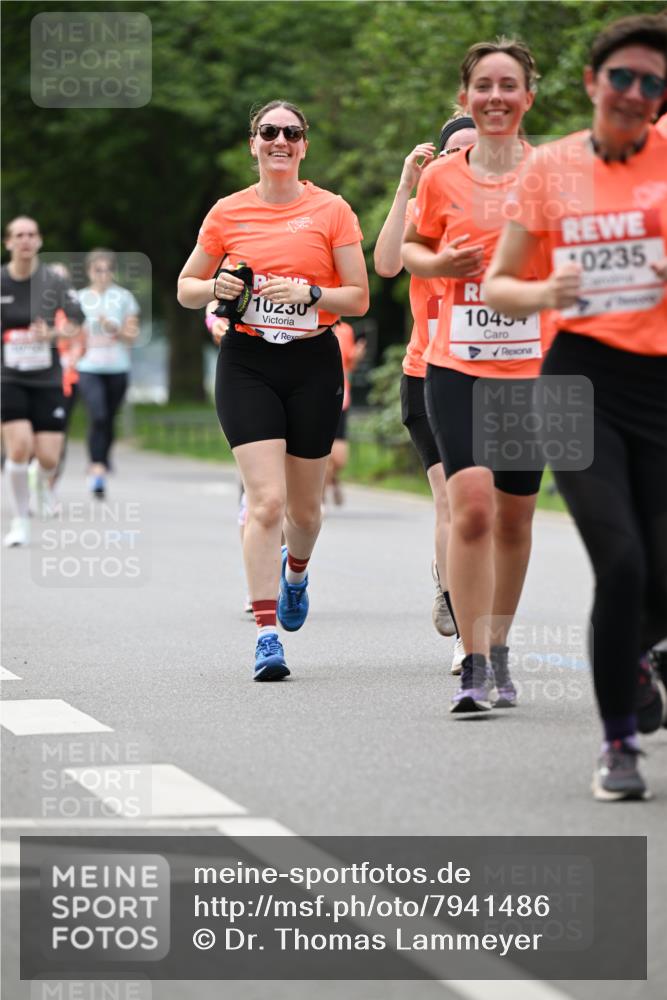15.06.2025 - REWE Women's Run Dr. Thomas Lammeyer http://msf.ph/oto/7941486 15.06.2025 09:21:19 Laufen 10230, 10457, 10235 meine-sportfotos.de