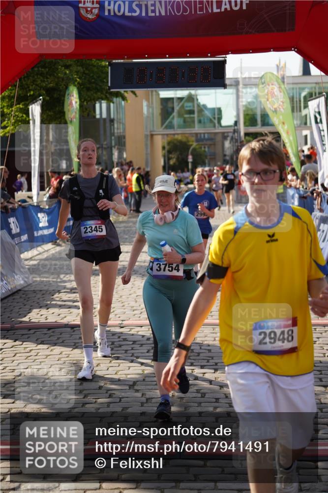 13.06.2025 - Holstenköstenlauf Felixshl http://msf.ph/oto/7941491 13.06.2025 18:07:31 Laufen 2345, 2699, 2948, 2993, 3020, 3039, 3680, 3754 meine-sportfotos.de