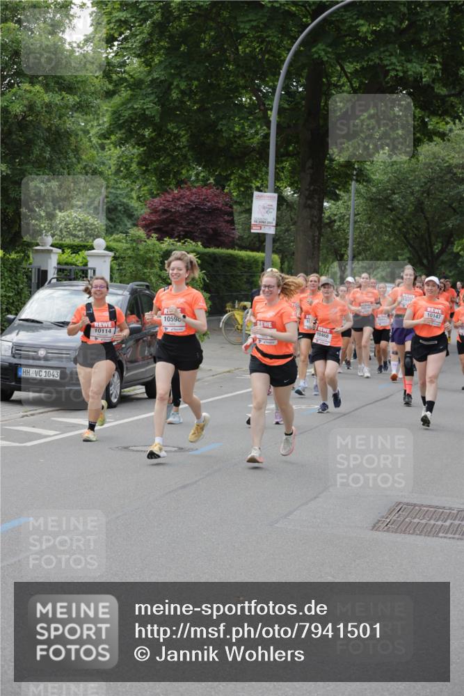 15.06.2025 - REWE Women's Run Jannik Wohlers http://msf.ph/oto/7941501 15.06.2025 08:28:19 Laufen 1043, 15, 2025, 10114, 1059, 10, 10468, 107, 10147 meine-sportfotos.de