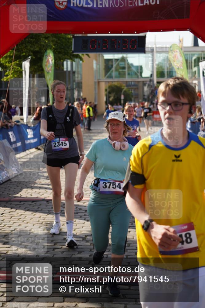 13.06.2025 - Holstenköstenlauf Felixshl http://msf.ph/oto/7941545 13.06.2025 18:07:32 Laufen 2345, 2699, 2948, 2993, 3020, 3039, 3680, 3754 meine-sportfotos.de