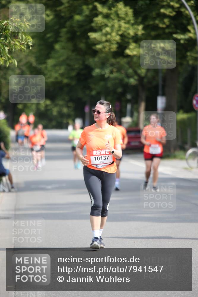 15.06.2025 - REWE Women's Run Jannik Wohlers http://msf.ph/oto/7941547 15.06.2025 09:59:11 Laufen 10137 meine-sportfotos.de