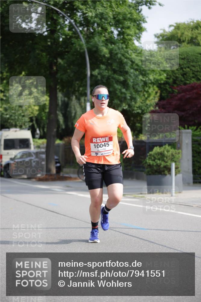 15.06.2025 - REWE Women's Run Jannik Wohlers http://msf.ph/oto/7941551 15.06.2025 08:46:11 Laufen 10045 meine-sportfotos.de