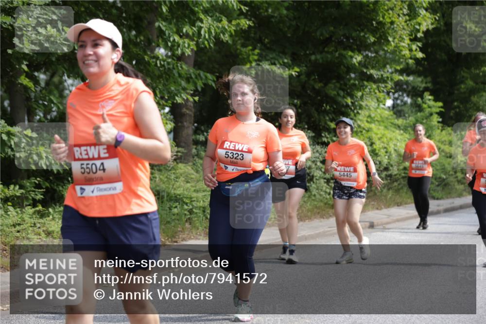 15.06.2025 - REWE Women's Run Jannik Wohlers http://msf.ph/oto/7941572 15.06.2025 10:15:28 Laufen 5504, 5323, 5445 meine-sportfotos.de