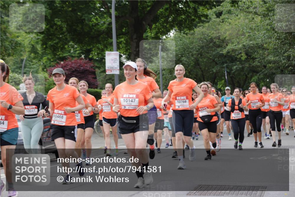 15.06.2025 - REWE Women's Run Jannik Wohlers http://msf.ph/oto/7941581 15.06.2025 08:28:22 Laufen 34, 10041, 10468, 10043, 10147, 10768, 10277, 10752, 1056, 10168 meine-sportfotos.de