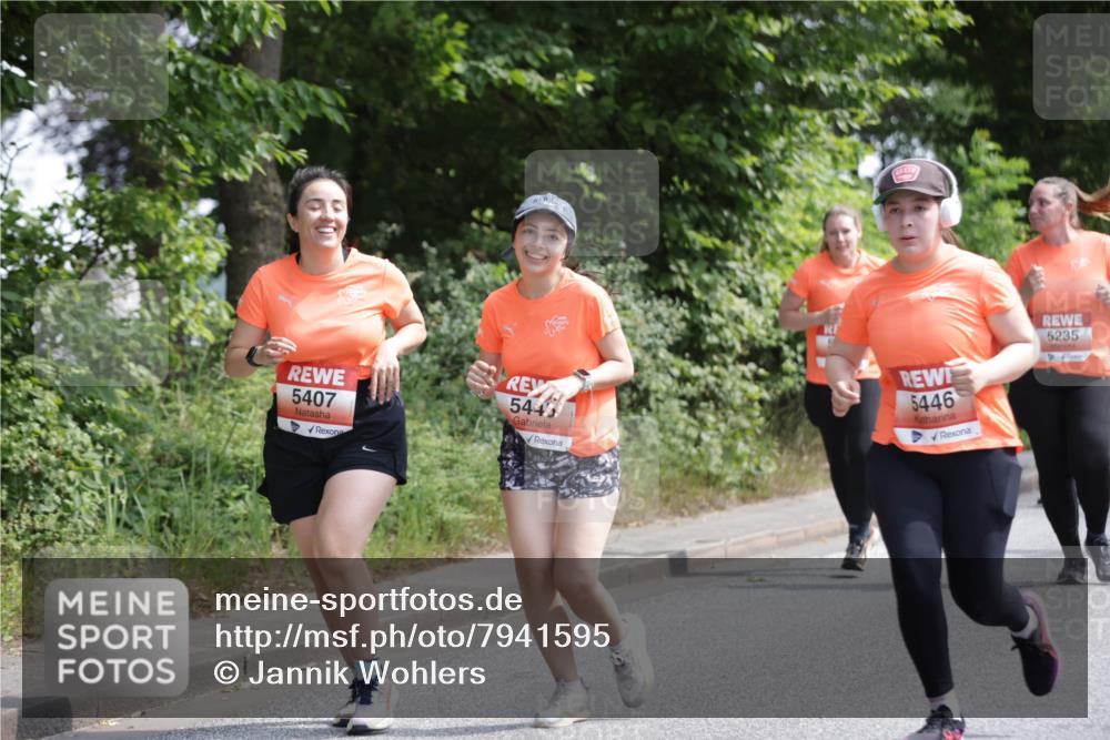 15.06.2025 - REWE Women's Run Jannik Wohlers http://msf.ph/oto/7941595 15.06.2025 10:15:30 Laufen 5407, 5445, 5446, 5235 meine-sportfotos.de