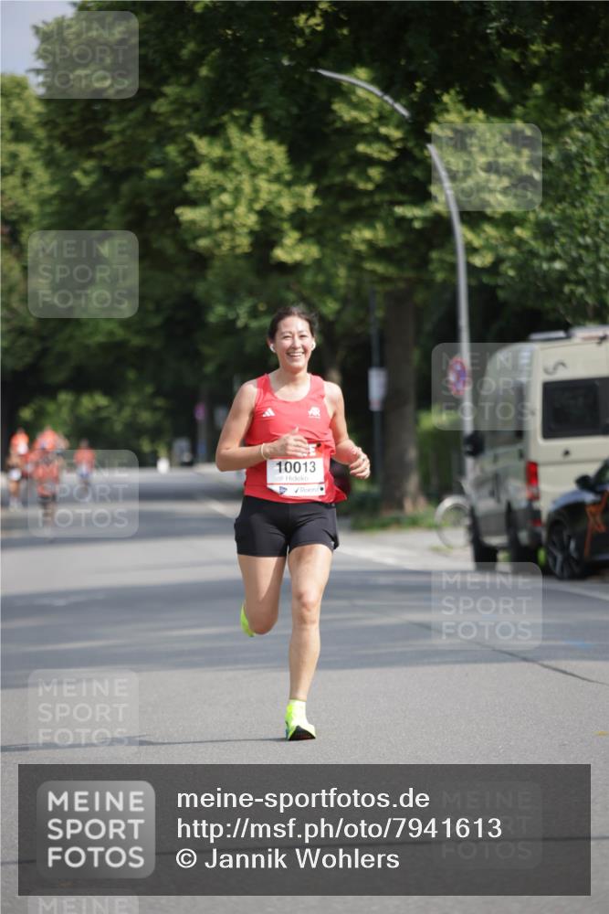 15.06.2025 - REWE Women's Run Jannik Wohlers http://msf.ph/oto/7941613 15.06.2025 08:46:14 Laufen 10013 meine-sportfotos.de