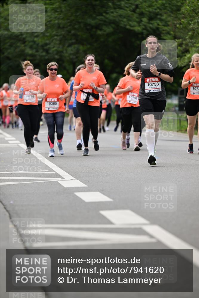 15.06.2025 - REWE Women's Run Dr. Thomas Lammeyer http://msf.ph/oto/7941620 15.06.2025 09:21:22 Laufen 10385, 10798, 10753 meine-sportfotos.de