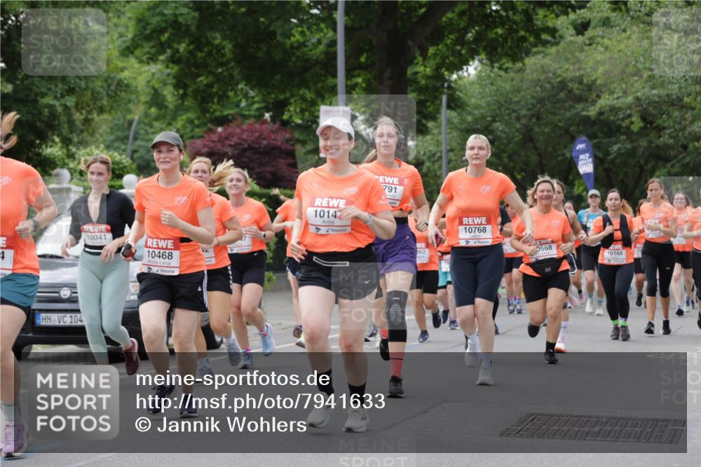 15.06.2025 - REWE Women's Run Jannik Wohlers http://msf.ph/oto/7941633 15.06.2025 08:28:22 Laufen 4, 104, 10041, 10468, 1014, 791, 862, 10768, 568, 10168 meine-sportfotos.de