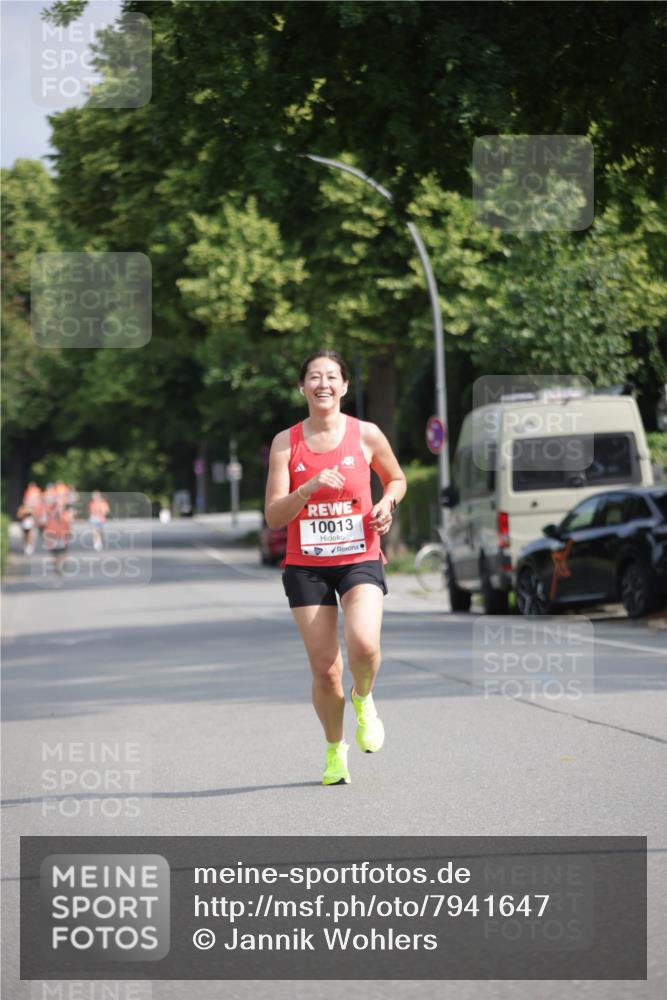 15.06.2025 - REWE Women's Run Jannik Wohlers http://msf.ph/oto/7941647 15.06.2025 08:46:14 Laufen 10013 meine-sportfotos.de