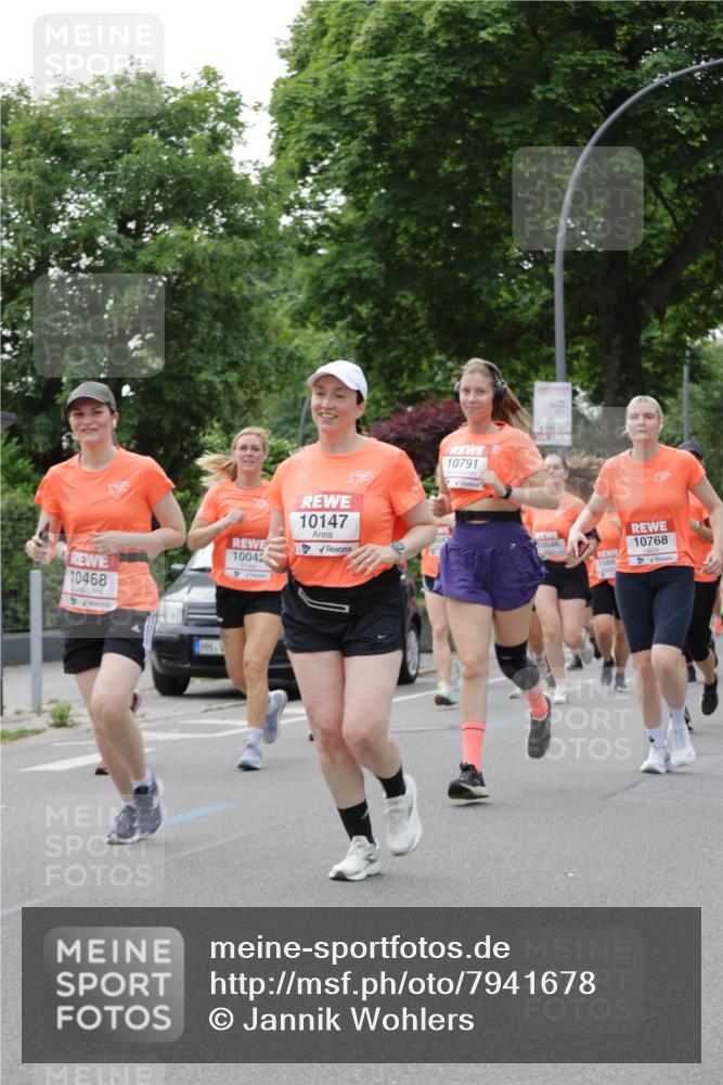 15.06.2025 - REWE Women's Run Jannik Wohlers http://msf.ph/oto/7941678 15.06.2025 08:28:23 Laufen 10791, 10046, 10768, 1086, 10468, 10042, 10147 meine-sportfotos.de
