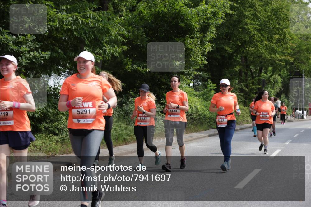 15.06.2025 - REWE Women's Run Jannik Wohlers http://msf.ph/oto/7941697 15.06.2025 10:15:36 Laufen 119, 5291, 5137, 5134, 5343, 5002 meine-sportfotos.de