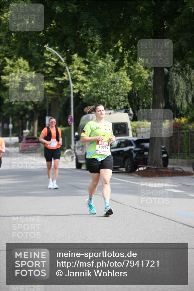 15.06.2025 - REWE Women's Run Jannik Wohlers http://msf.ph/oto/7941721 15.06.2025 09:59:31 Laufen 10694 meine-sportfotos.de