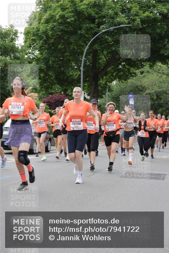 15.06.2025 - REWE Women's Run Jannik Wohlers http://msf.ph/oto/7941722 15.06.2025 08:28:24 Laufen 10791, 10043, 10768, 102, 10294, 0354, 10568, 10168 meine-sportfotos.de