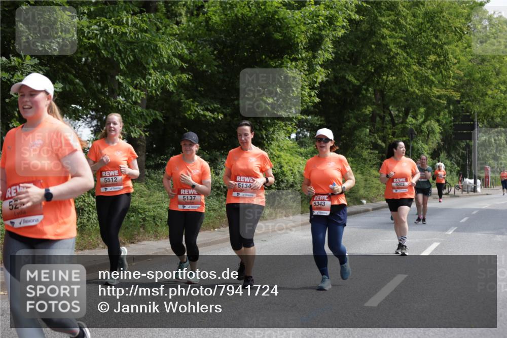 15.06.2025 - REWE Women's Run Jannik Wohlers http://msf.ph/oto/7941724 15.06.2025 10:15:37 Laufen 52, 5512, 5134, 5137, 5343, 5002 meine-sportfotos.de