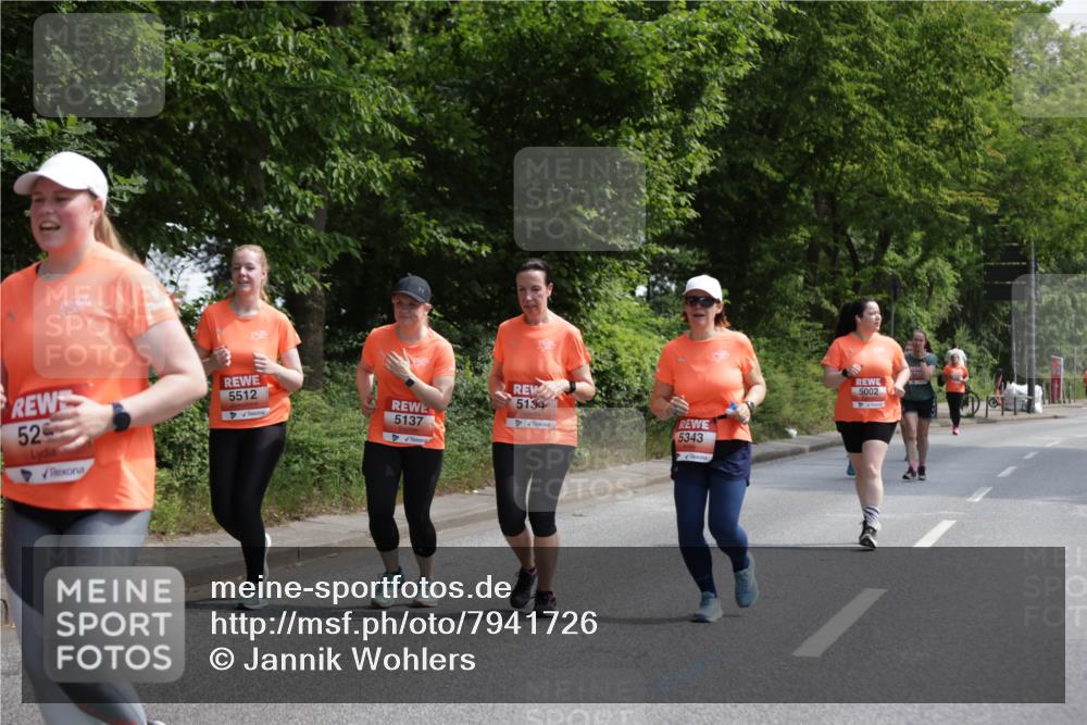 15.06.2025 - REWE Women's Run Jannik Wohlers http://msf.ph/oto/7941726 15.06.2025 10:15:37 Laufen 52, 5512, 5137, 5134, 5343, 5002 meine-sportfotos.de