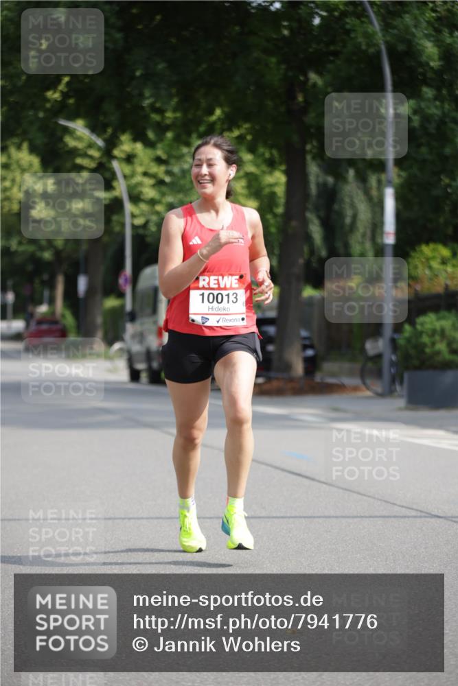 15.06.2025 - REWE Women's Run Jannik Wohlers http://msf.ph/oto/7941776 15.06.2025 08:46:16 Laufen 10013 meine-sportfotos.de