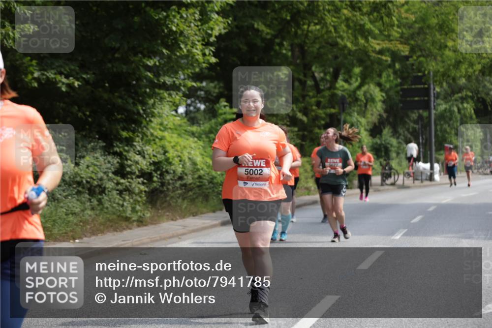 15.06.2025 - REWE Women's Run Jannik Wohlers http://msf.ph/oto/7941785 15.06.2025 10:15:39 Laufen 5002 meine-sportfotos.de