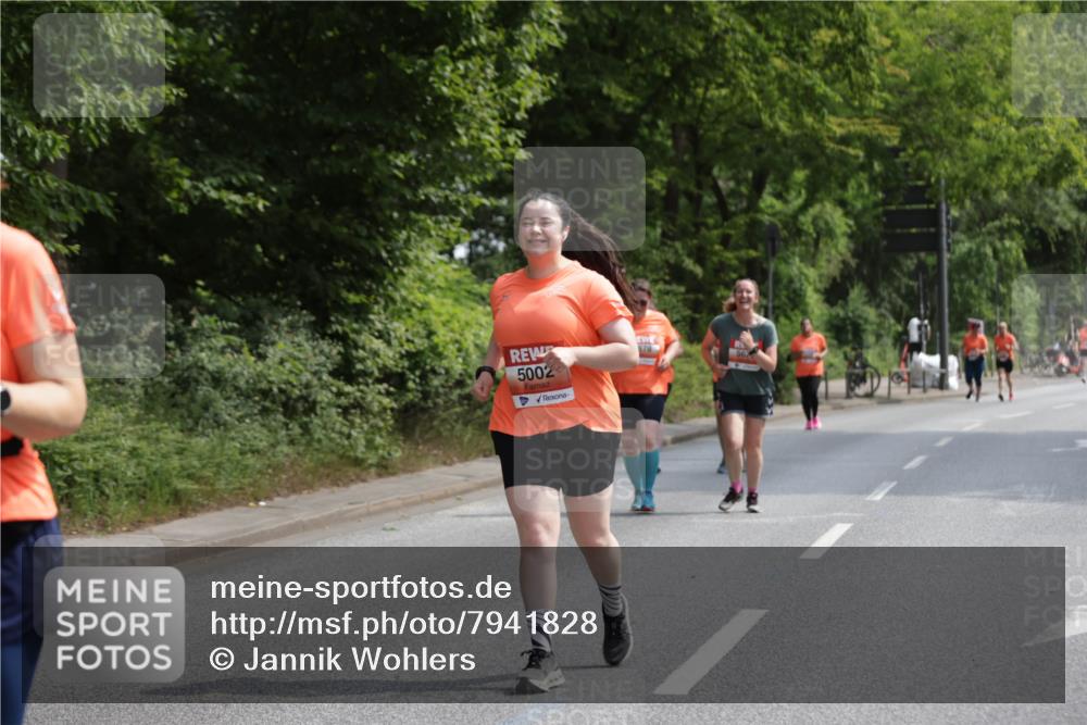 15.06.2025 - REWE Women's Run Jannik Wohlers http://msf.ph/oto/7941828 15.06.2025 10:15:40 Laufen 5002, 578 meine-sportfotos.de
