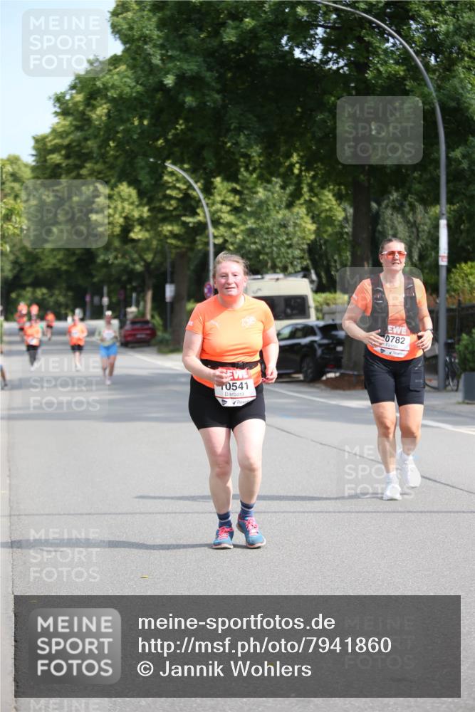 15.06.2025 - REWE Women's Run Jannik Wohlers http://msf.ph/oto/7941860 15.06.2025 09:59:37 Laufen 0541, 0782 meine-sportfotos.de