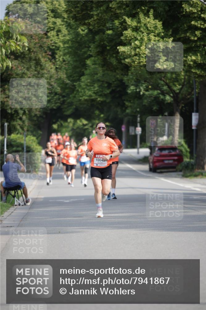15.06.2025 - REWE Women's Run Jannik Wohlers http://msf.ph/oto/7941867 15.06.2025 08:46:30 Laufen 10048 meine-sportfotos.de