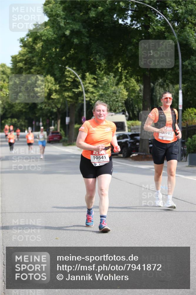 15.06.2025 - REWE Women's Run Jannik Wohlers http://msf.ph/oto/7941872 15.06.2025 09:59:38 Laufen 10541 meine-sportfotos.de