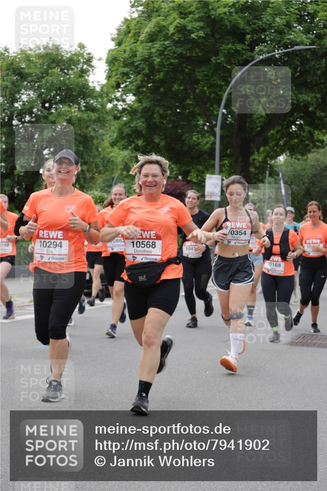 15.06.2025 - REWE Women's Run Jannik Wohlers http://msf.ph/oto/7941902 15.06.2025 08:28:26 Laufen 0188, 10294, 0862, 10568, 1043, 0354, 10, 10168 meine-sportfotos.de