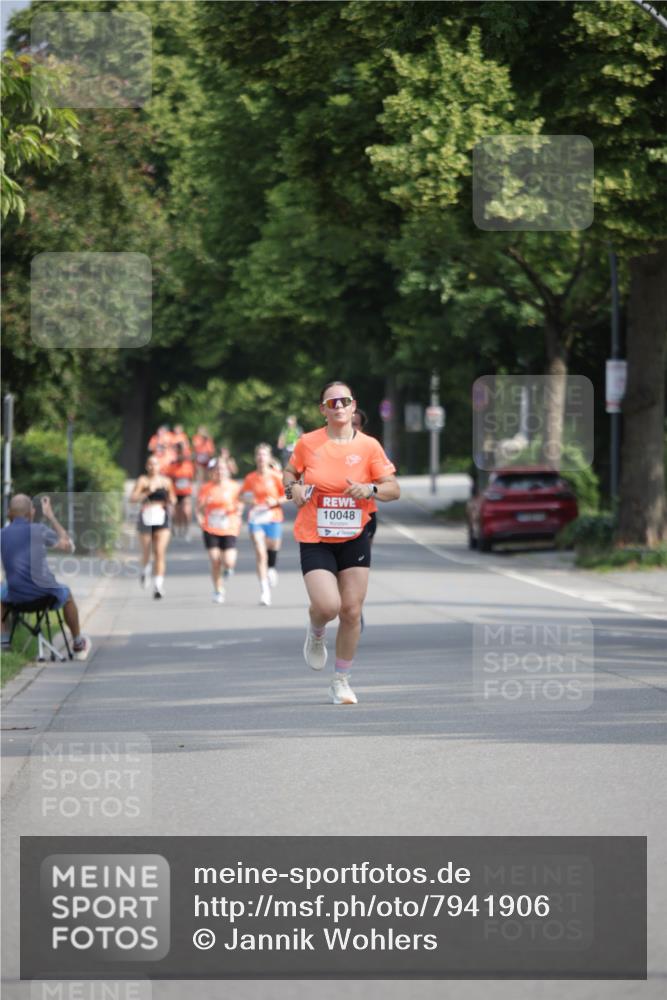 15.06.2025 - REWE Women's Run Jannik Wohlers http://msf.ph/oto/7941906 15.06.2025 08:46:31 Laufen 10048 meine-sportfotos.de