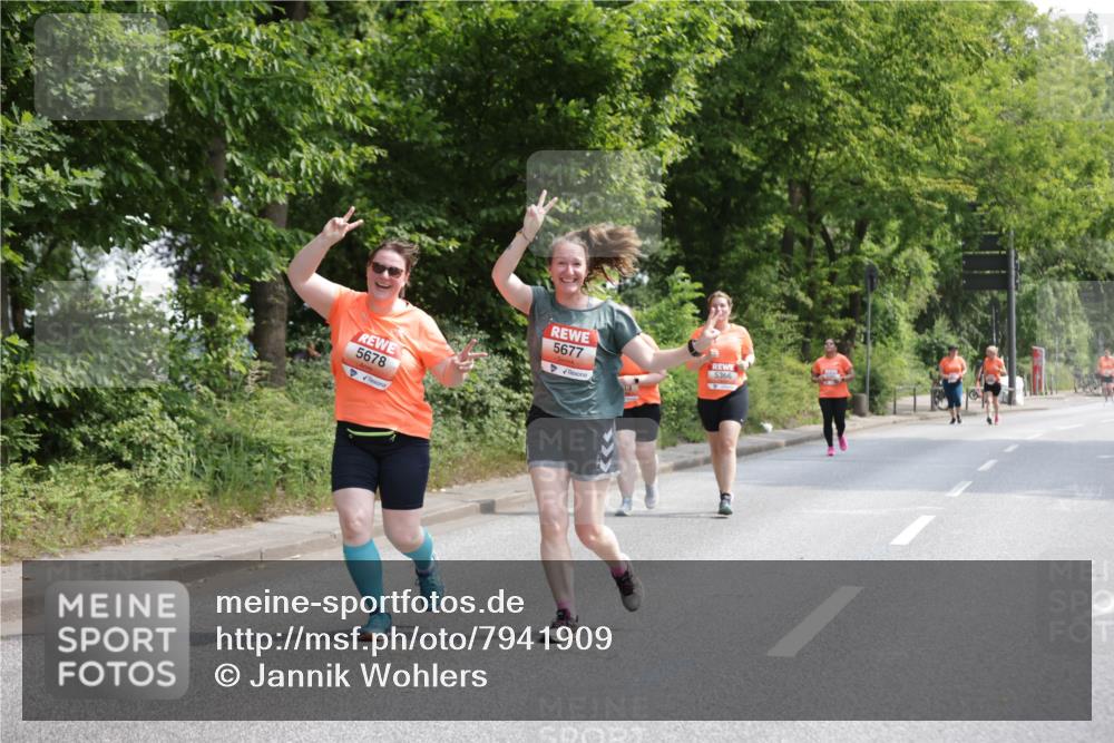 15.06.2025 - REWE Women's Run Jannik Wohlers http://msf.ph/oto/7941909 15.06.2025 10:15:44 Laufen 5678, 5677, 5366 meine-sportfotos.de