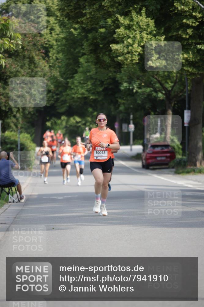 15.06.2025 - REWE Women's Run Jannik Wohlers http://msf.ph/oto/7941910 15.06.2025 08:46:31 Laufen 10048 meine-sportfotos.de