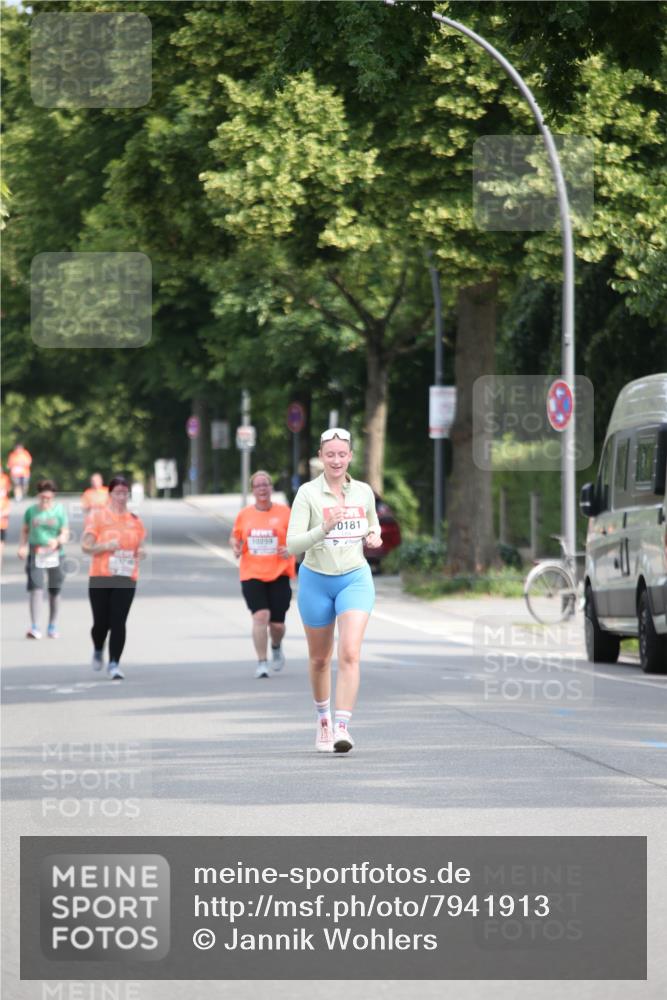 15.06.2025 - REWE Women's Run Jannik Wohlers http://msf.ph/oto/7941913 15.06.2025 09:59:42 Laufen  meine-sportfotos.de