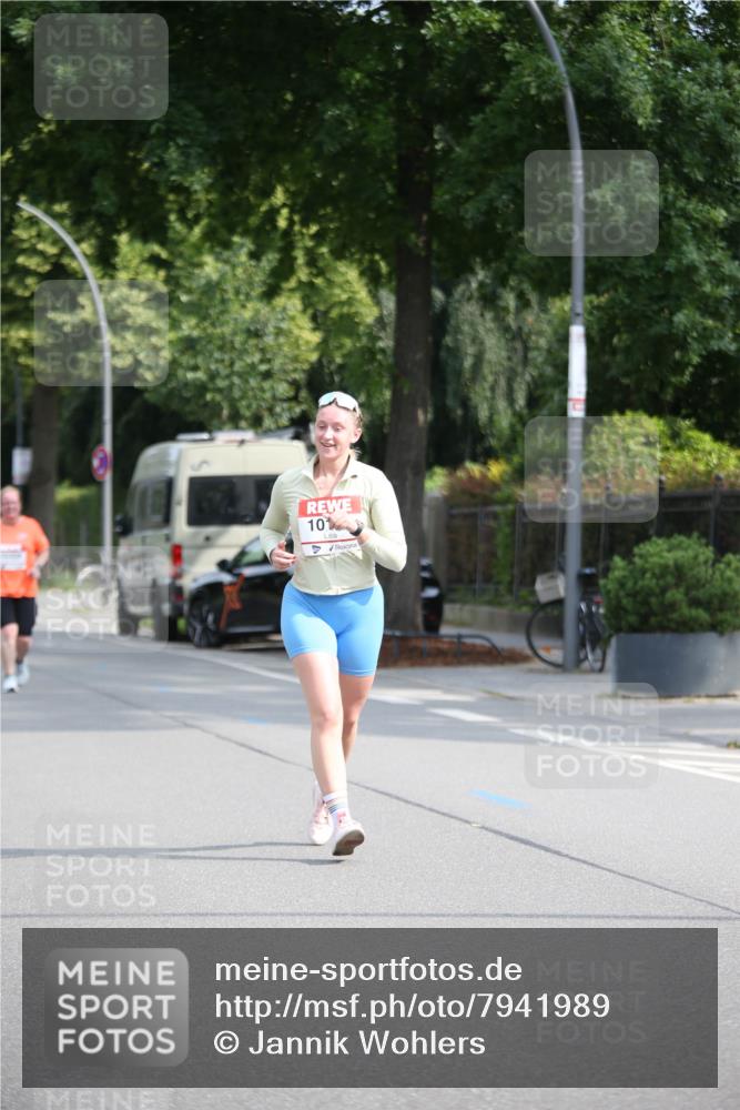15.06.2025 - REWE Women's Run Jannik Wohlers http://msf.ph/oto/7941989 15.06.2025 09:59:48 Laufen 101 meine-sportfotos.de