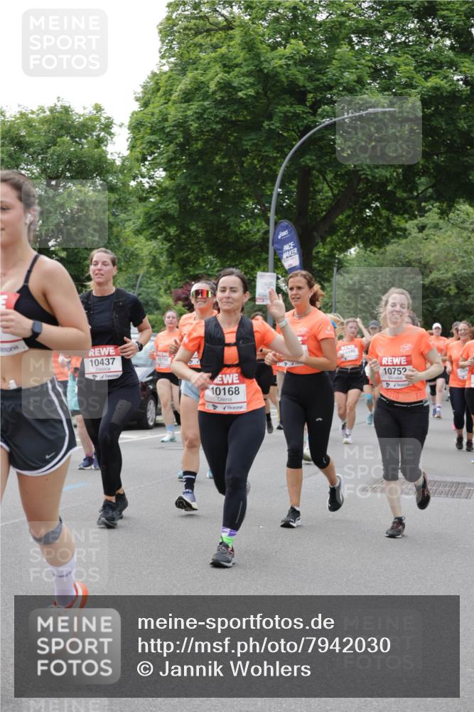 15.06.2025 - REWE Women's Run Jannik Wohlers http://msf.ph/oto/7942030 15.06.2025 08:28:28 Laufen 10437, 10751, 10168, 0346, 10752 meine-sportfotos.de