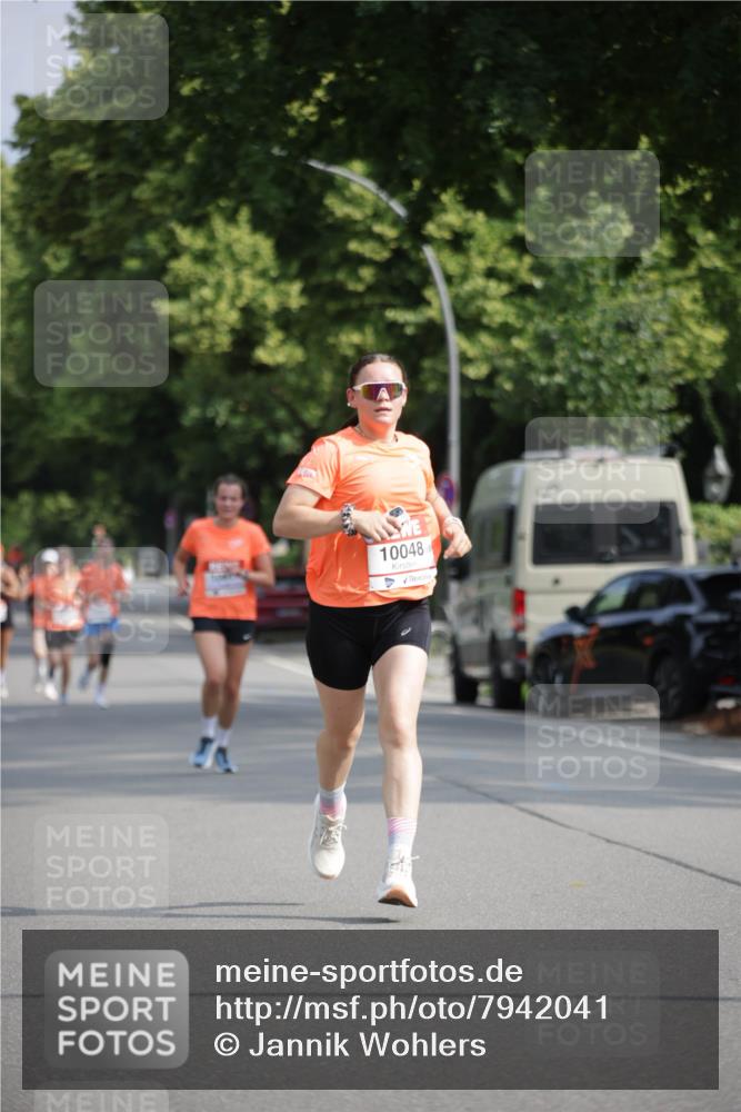 15.06.2025 - REWE Women's Run Jannik Wohlers http://msf.ph/oto/7942041 15.06.2025 08:46:35 Laufen 10048 meine-sportfotos.de