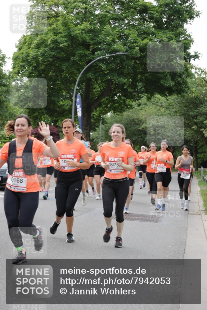 15.06.2025 - REWE Women's Run Jannik Wohlers http://msf.ph/oto/7942053 15.06.2025 08:28:28 Laufen 10168, 380, 10, 1075, 8310, 10653 meine-sportfotos.de