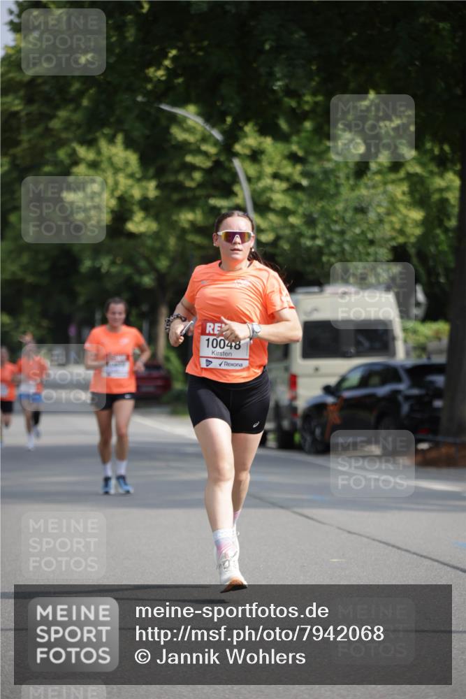 15.06.2025 - REWE Women's Run Jannik Wohlers http://msf.ph/oto/7942068 15.06.2025 08:46:35 Laufen 10048 meine-sportfotos.de